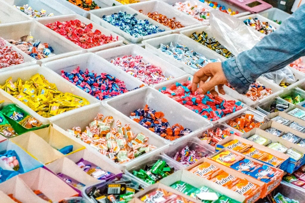 Jak samodzielnie zrobić paczkę ze słodyczami?